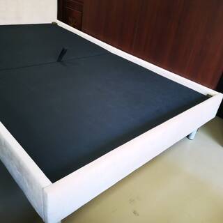 Ｆｒａｎｃｆｒａｎｃのベッドです。セミダブルサイズ