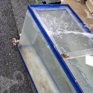 水槽、いけす型バルブ付き、大型