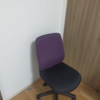 省スペースでもおける椅子です。