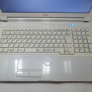 富士通　WA1K　サクサク動作PC白　SSD WIN10 Office 富士通 WA1K サクサク動作PC白 SSD WIN10 Office