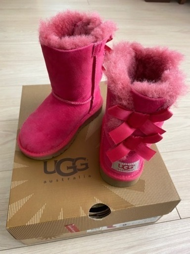UGG リボンムートンブーツ　16cm