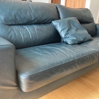 【美品】ニトリ3人掛け革ソファー