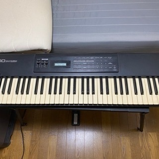 Roland キーボード（シンセサイザー）　格安