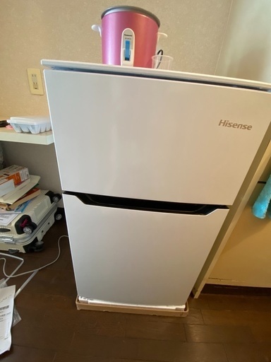 ハイセンス 小型 冷蔵庫 幅48.1cm 93L ホワイト HR-B95A 2ドア 右開き 大容量冷蔵室67L 耐熱天板