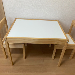 IKEA キッズテーブル チェア2脚付き　イケア