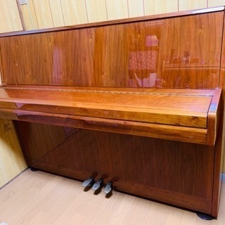 メーカー WEINBURG（ワインバーグ）木目中古ピアノ