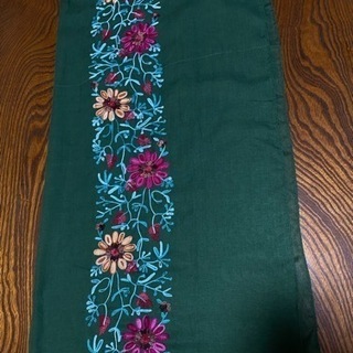 ロングストール　　緑　　花柄　刺繍