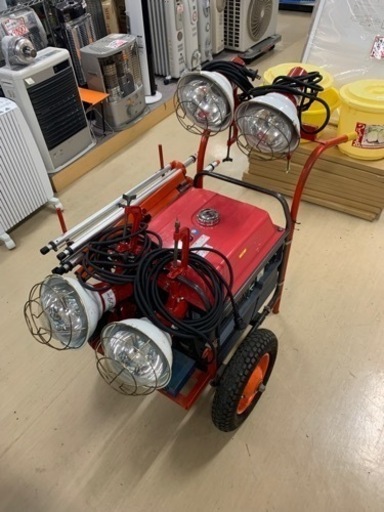 新ダイワ EGR22 100V 2kVA 発電機 タイヤ付 東根より