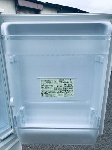 ♦️EJ1842番 SHARPノンフロン冷凍冷蔵庫 【2017年製】