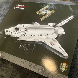 新品 未開封 レゴ スペースシャトル ディスカバリー号 1028...