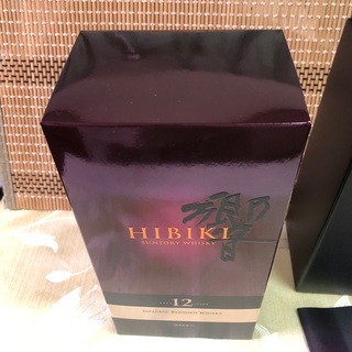 サントリー ウイスキー 響12年 500ml 未開封品 贈答用厚箱入り