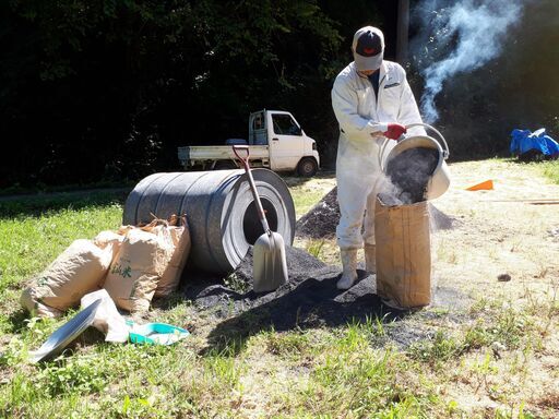 ナトリウム もみ殻燻炭 殺菌殺虫剤散布無し30L✖️3 匿名配送 ZVXQq