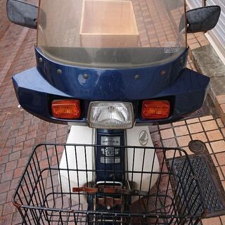 ホンダ カブカスタム90 バイザー付き キャンプ