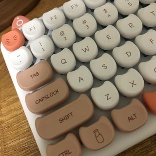 お譲り先決まりました iqunix m80 猫キーボード ラグドールの通販はau 
