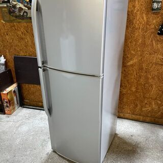 P2304　シャープ　2010年　２２８L　2ドア冷蔵庫