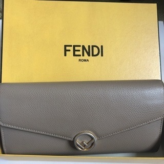 【USED】FENDI 長財布