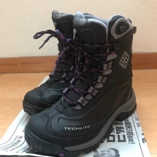 コロンビア　冬用靴23.5cm