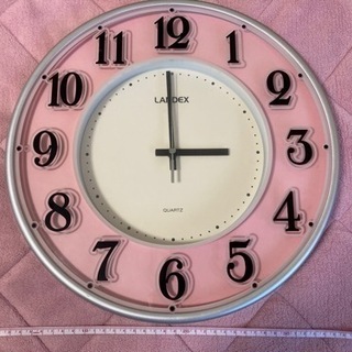 【ジャンク】ピンクの掛時計