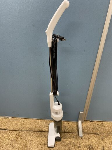 (売約済み)2020年製　アイリスオーヤマ サイクロン掃除機 PIC-S2-S すきまノズル 2WAY 極細軽量 スティッククリーナー 電気掃除機