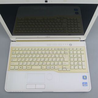 SSDで快適✨Core i5 カメラ メモリ８GB 白 ノートパソコン 富士通 新品高速SSD 日本製 中古良品 白 ノートパソコン 15型 富士通 AH54/H 第