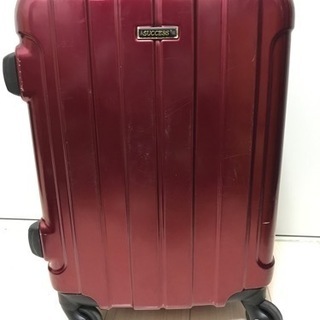スーツケース　レッド　　Mサイズ