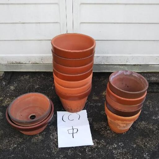 素焼きの植木鉢差し上げます C 中サイズ たけさん 植田の家庭用品 ガーデニング の中古あげます 譲ります ジモティーで不用品の処分 素焼きの植木鉢差し上げます C 中サイズ たけさん 植田の家庭用品 ガーデニング の中古あげます 譲ります ジモティーで不用品の処分