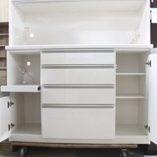 松田家具 セラム キッチンボード 幅140cm ホワイト ソフトクローズ ハイグロス フェザーレール  食器棚 中古家具 店頭引取歓迎 R4413) 松田家具 セラム キッチンボード 幅140cm ホワイト ソフトクローズ