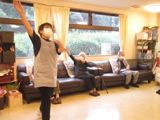 ショートステイまはえ介護スタッフ募集 正社員 託児所完備資格取得支援制度あります 静岡介護求人ナビ 新静岡の介護福祉士の正社員の求人情報 有限会社まはえ ショートステイまはえ ジモティー