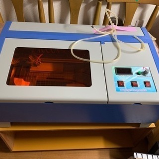 レーザー加工機