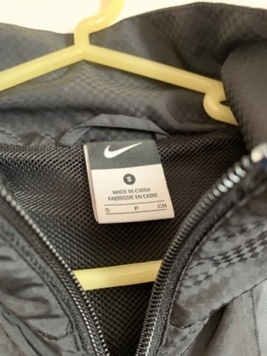 Nike ナイキレディースナイロンジャケットジャージsサイズ新品未使用 Sora 小舞子のジャケット レディース の中古 古着あげます 譲ります ジモティーで不用品の処分