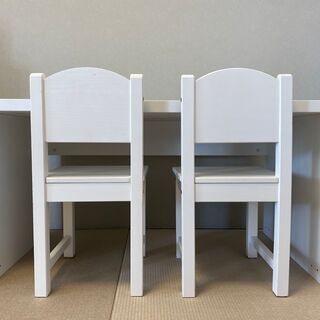 Ikea 子供用デスク チェア2脚セット Threegoods 中頭のテーブル 学習机 の中古あげます 譲ります ジモティーで不用品の処分