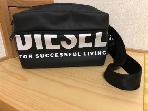 DIESELのレディースショルダーバッグ