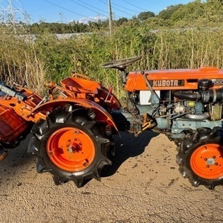 【激安】実働クボタトラクター　B7000 四駆