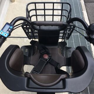 地域限定送料無料　ヤマハ　パスバビー　三人乗り　新基準　12,3AH　子供乗せ　白　ビッケ　ギュットアニーズ　神戸市　電動自転車