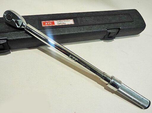 【苫小牧バナナ】未使用品 KTC トルクレンチ CMPC3004 プレセット型 12.7sq 60-300N・m 検査成績書付き♪