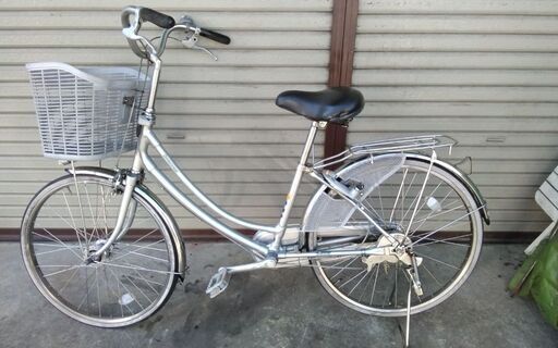 ブリジストン 買い物自転車 24インチ オートライト カゴ付き 配送無料