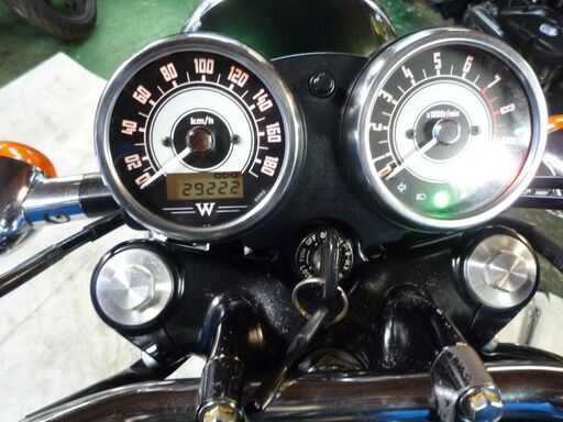KAWASAKI W800 緑 車検取得で乗れます 格安配送キャンペーン 期間限定 KAWASAKI W800 緑 車検取得で乗れます 格安配送キャンペーン 期間限定