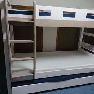 【ネット決済】二段ベッド 親子ベッド 三段ベッド 未使用 低反発...