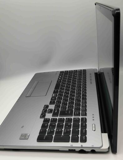 富士通ノートパソコン I7（中古）、8GBのメモリ、HDD1000GB、15.6画面