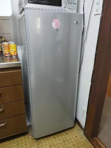 家庭用136L冷凍庫