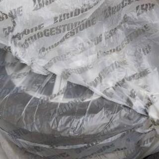 中古スタッドレスタイヤ15インチ4本セット