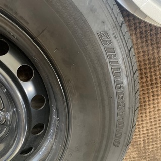 ハイエース新車外し夏タイヤ