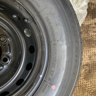 ハイエース新車外し夏タイヤ