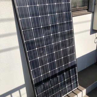 太陽光パネルパナソニック製240Wと100Aバッテリー