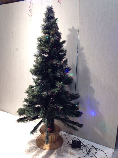 ★4335★クリスマスツリー　180cm　ファイバーツリー　カラフルLED　トイザらス　クリスマス　イルミネーション