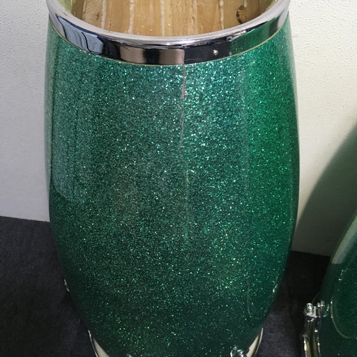 絶版品！コンガ2個セット！安心のスタンド付！レア商品です！