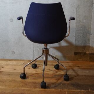 Cassina(カッシーナ)取り扱いのメーカーKartell(カルテル)の 