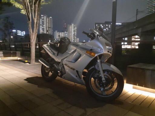 ZZR250 配送【可】御指定場所までお持ち致します。100キロ圏内までです。無料です