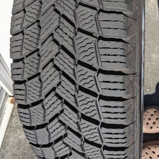 スタッドレスタイヤ　15インチ　アルミホイール4本セット