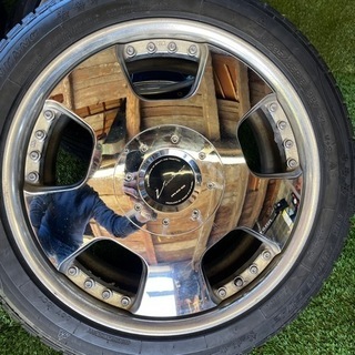 １８インチスタッドレスレスタイヤ